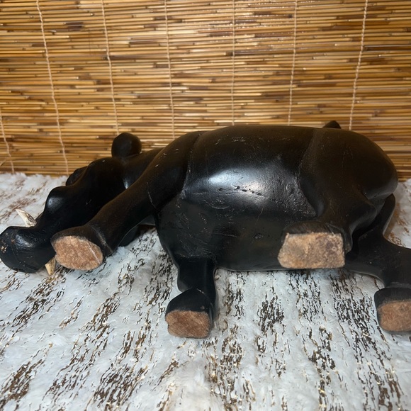 Hand-carved ebony‎ wood boar sculpture - Picture 4 of 11